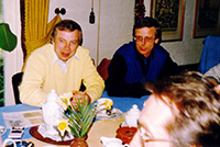 Klassentreffen 1988 in der Kaffestuuv Hanna Fach, Schneverdingen-Hansahlen <br/>v.li. Gerhard Rosebrock, Gustav Bosselmann, Hartmut Scheibel
