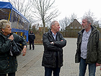 Klassentreffen 2013<br/>v. li. Brigitte Lilie (geb. Ehlers), Herbert Ruttkowski, Adolf Staak (Leiter Realschule Schneverdingen)