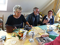 Klassentreffen 2013<br/>v. li. Brigitte Lilie (geb. Ehlers),  Günter Wagner, Marlis Hapke (geb. Camehl)