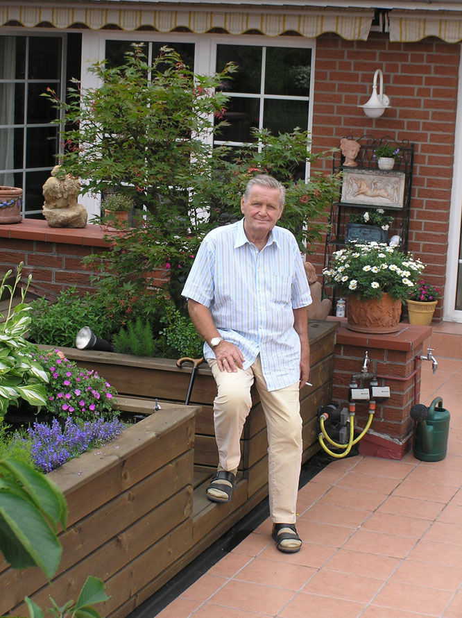 Reinhard Witte auf seinem Dachgarten